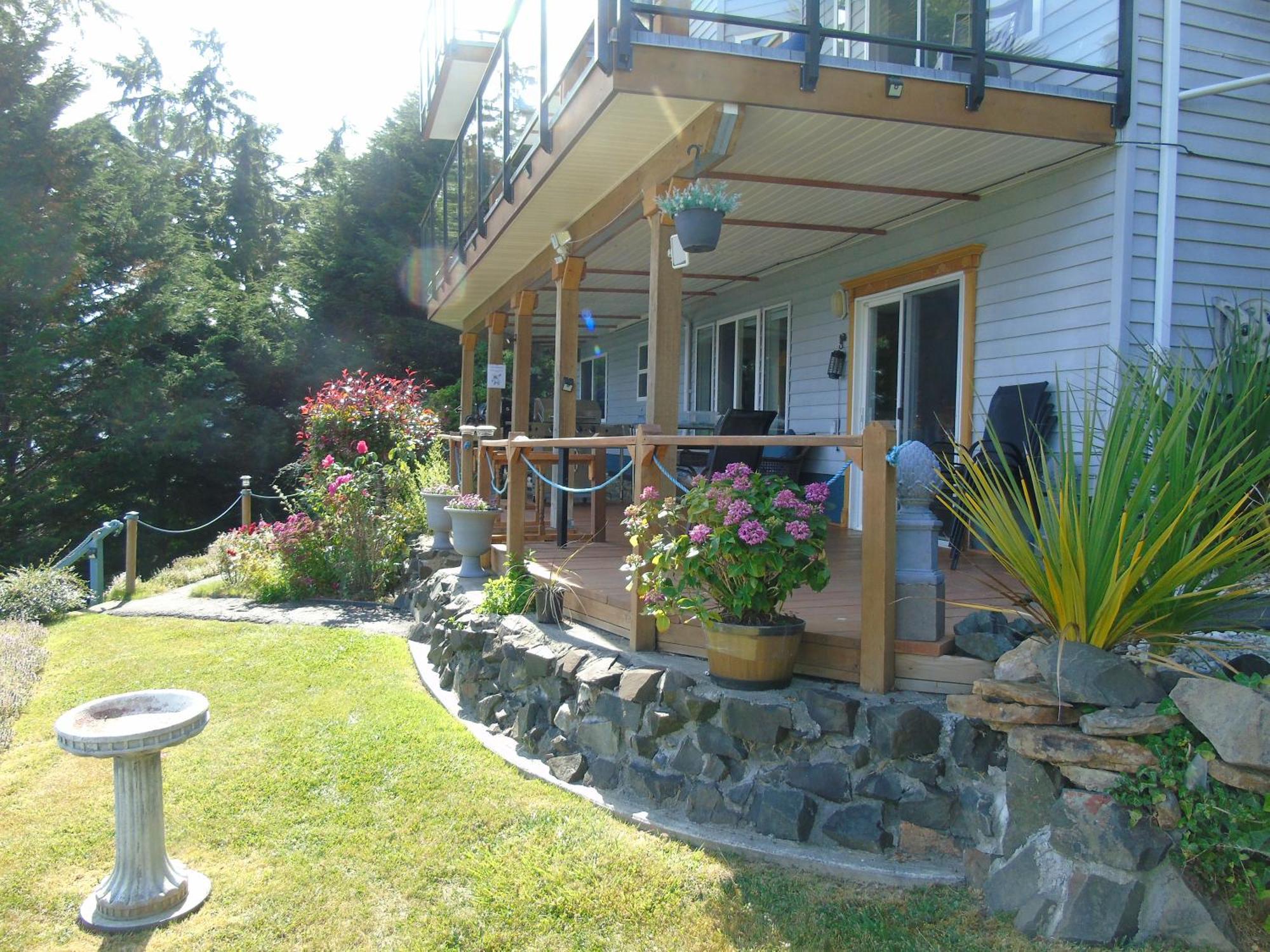 The Oceanfront Inn On Stephens Bay Coal Harbour Kültér fotó